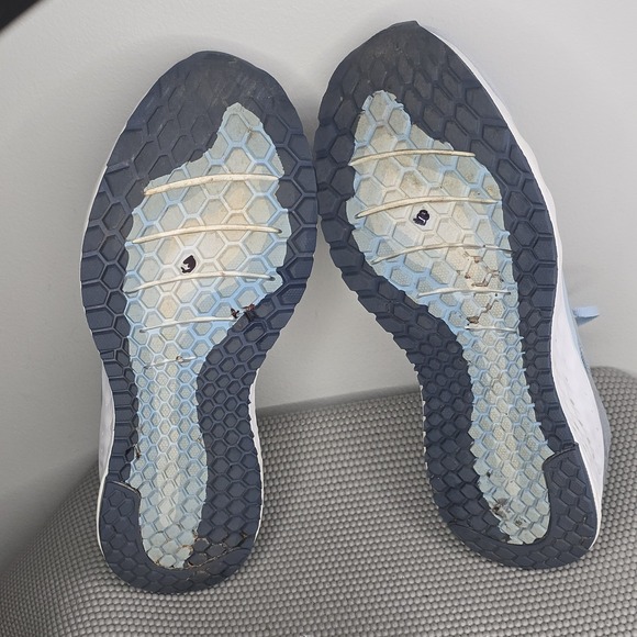 New Balance Fresh Foam 1080 Womens Sz 10 / W1080AB9 Light Blue Sneakers - Picture 7 of 8